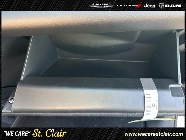 2027 Chrysler Pacifica PACIFICA SELECT AWD