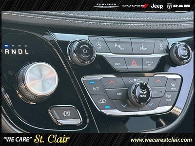 2027 Chrysler Pacifica PACIFICA SELECT AWD