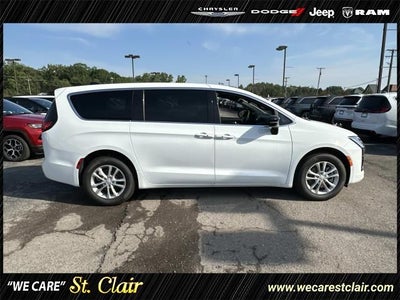 2027 Chrysler Pacifica PACIFICA SELECT AWD