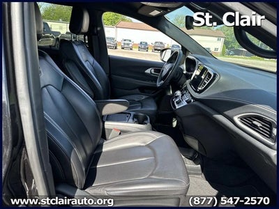 2023 Chrysler Pacifica Touring L AWD