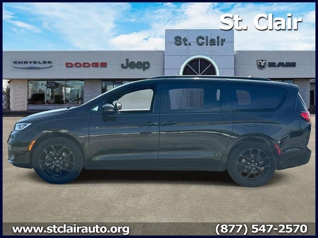 2023 Chrysler Pacifica Touring L AWD