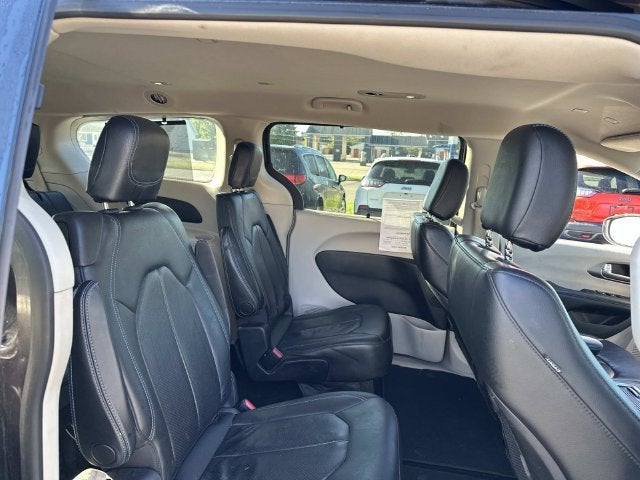2021 Chrysler Pacifica Touring L AWD