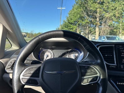 2021 Chrysler Pacifica Touring L AWD