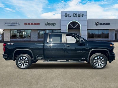 2024 Chevrolet Silverado 2500HD 4WD Crew Cab Standard Bed Custom