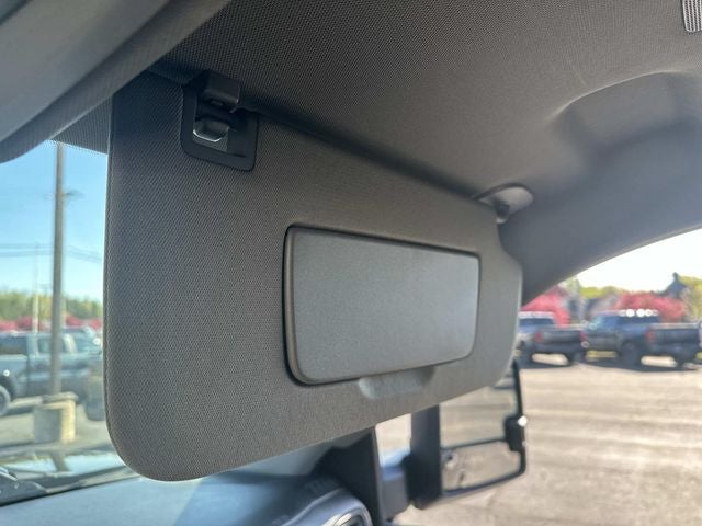 2024 Chevrolet Silverado 2500HD 4WD Crew Cab Standard Bed Custom