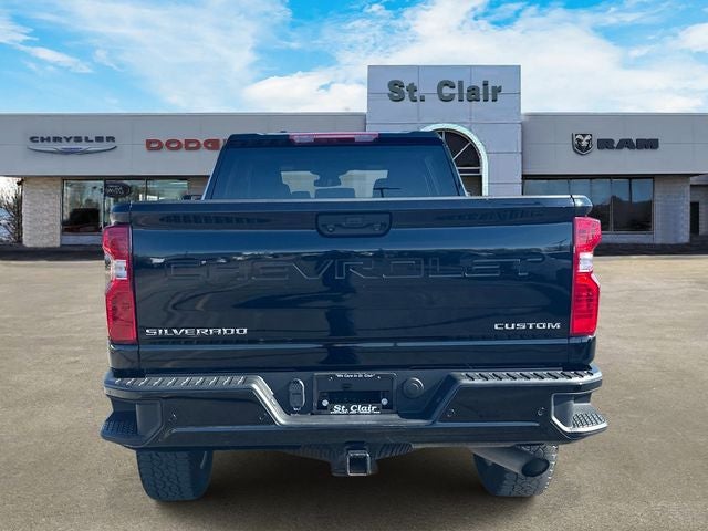 2024 Chevrolet Silverado 2500HD 4WD Crew Cab Standard Bed Custom