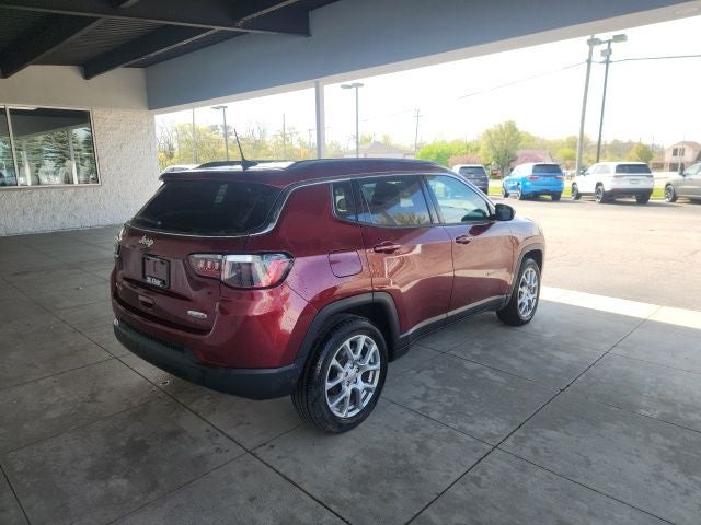 2022 Jeep Compass Latitude Lux