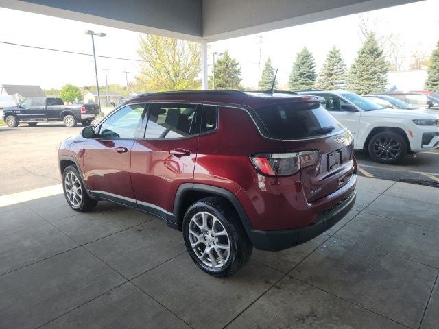 2022 Jeep Compass Latitude Lux