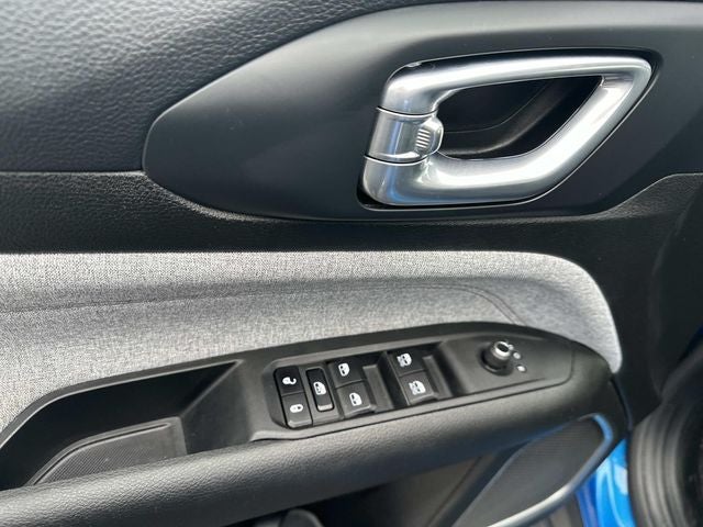 2023 Jeep Compass Latitude Lux FWD