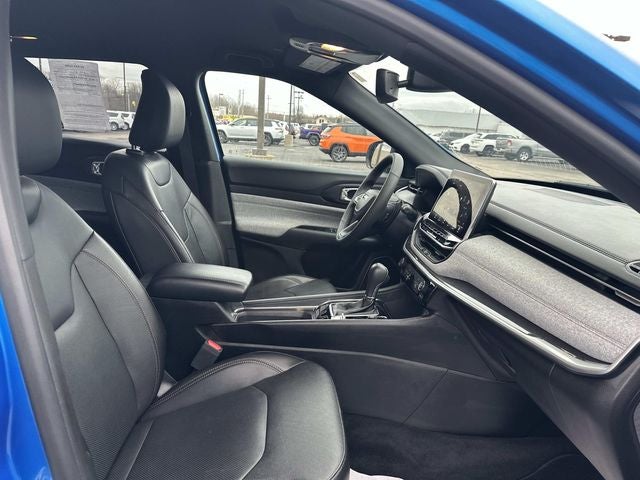 2023 Jeep Compass Latitude Lux FWD