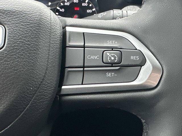 2023 Jeep Compass Latitude Lux FWD