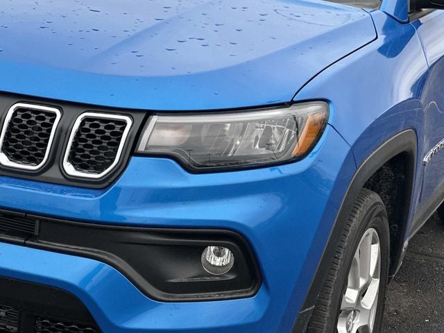 2023 Jeep Compass Latitude Lux FWD