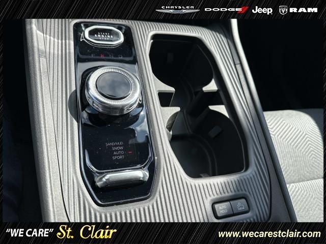 2026 Jeep Cherokee CHEROKEE LAREDO 4X4