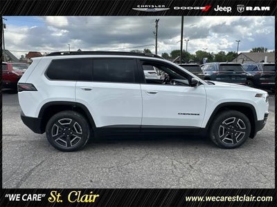 2026 Jeep Cherokee CHEROKEE LAREDO 4X4