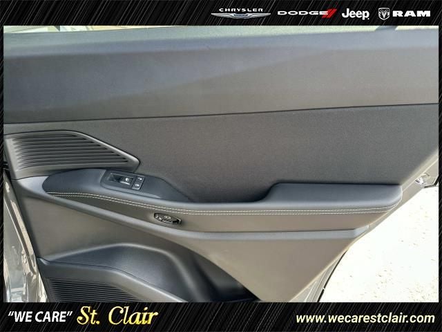 2026 Jeep Cherokee CHEROKEE LAREDO 4X4