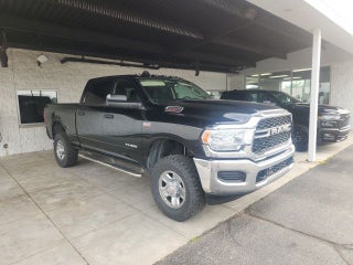 2020 RAM 2500 Tradesman Crew Cab 4x4 6'4' Box