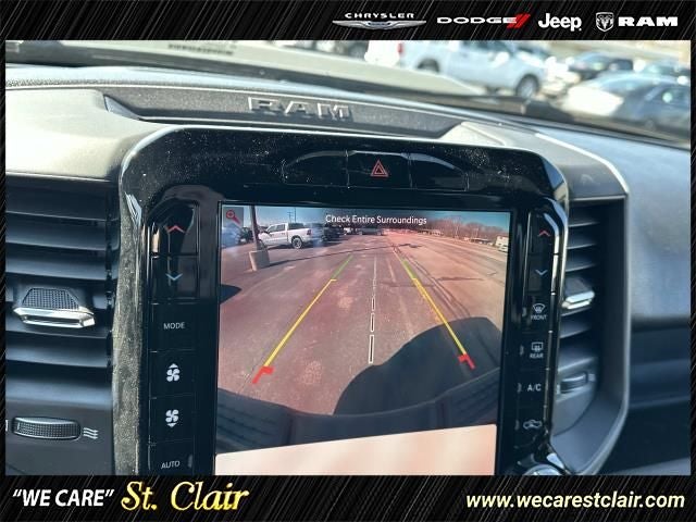 2026 RAM Ram 2500 RAM 2500 BLACK EXPRESS CREW CAB 4X4 6'4' BOX