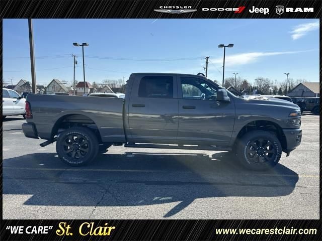 2026 RAM Ram 2500 RAM 2500 BLACK EXPRESS CREW CAB 4X4 6'4' BOX