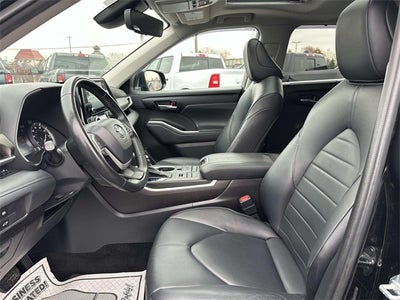 2022 Toyota Highlander XLE