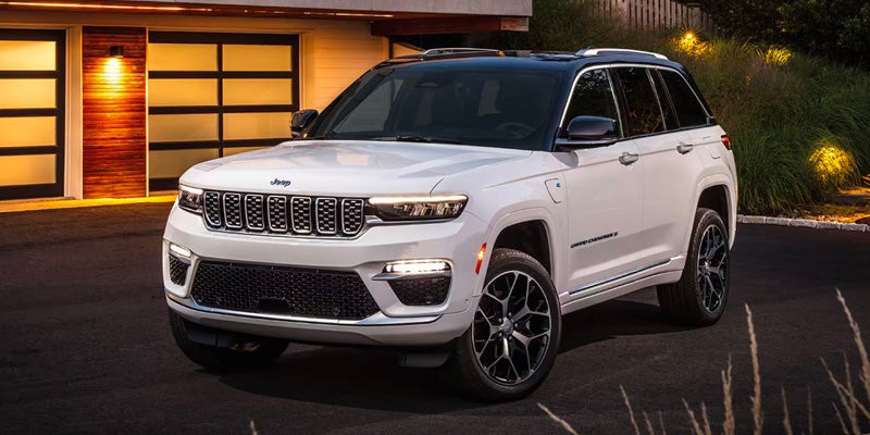 2025 Jeep Grand Cherokee exterior